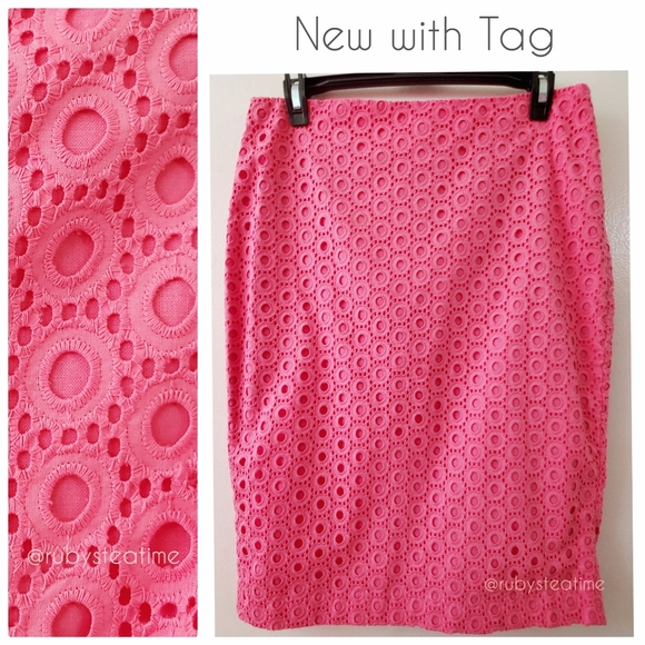Barbiecore Pink Eyelet Pencil Skirt in Strawberry Ice (Medium Salmon Pink)  NWT - Picture 1 of 8